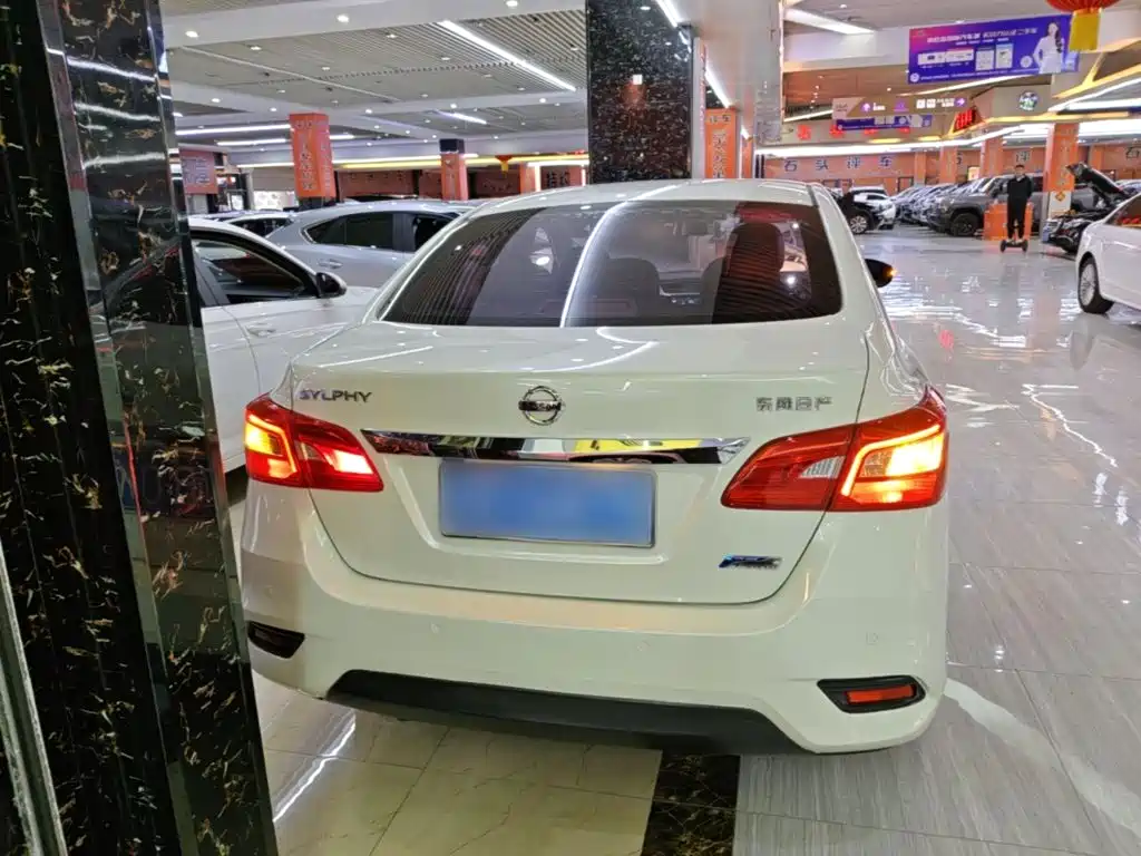 Nissan Sylphy — миниатюра 6