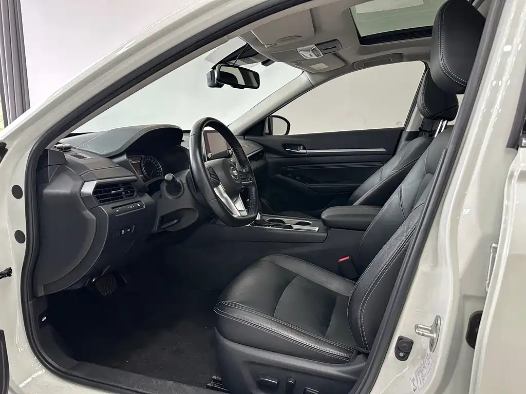 Nissan Altima 2019 2.0T XL Upper Smart