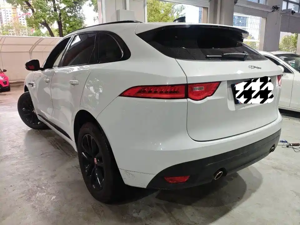 Jaguar F-Pace — фотографии объявления, Фото 10