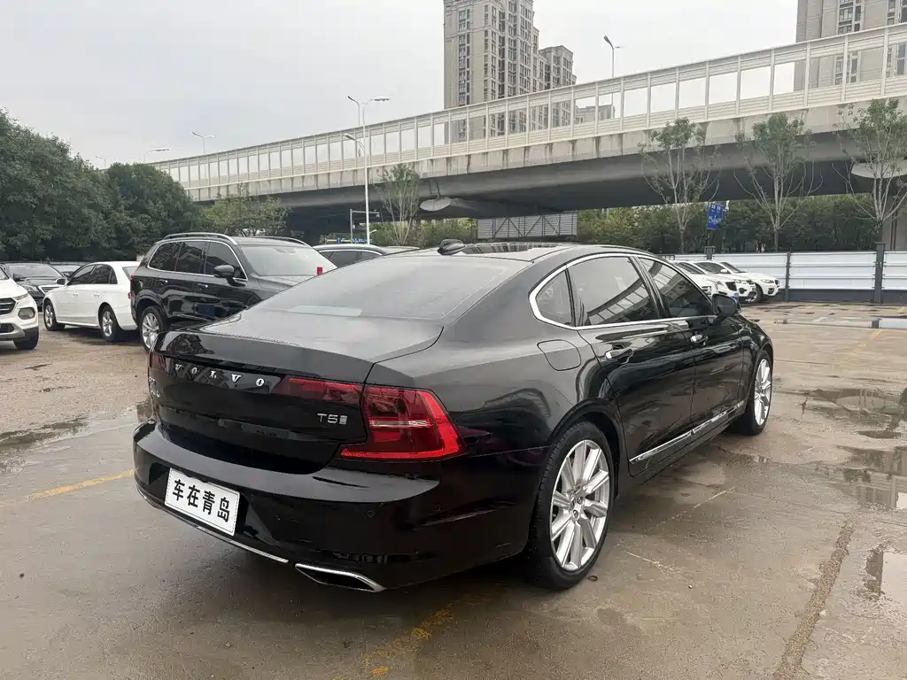 Volvo S90 — миниатюра 15