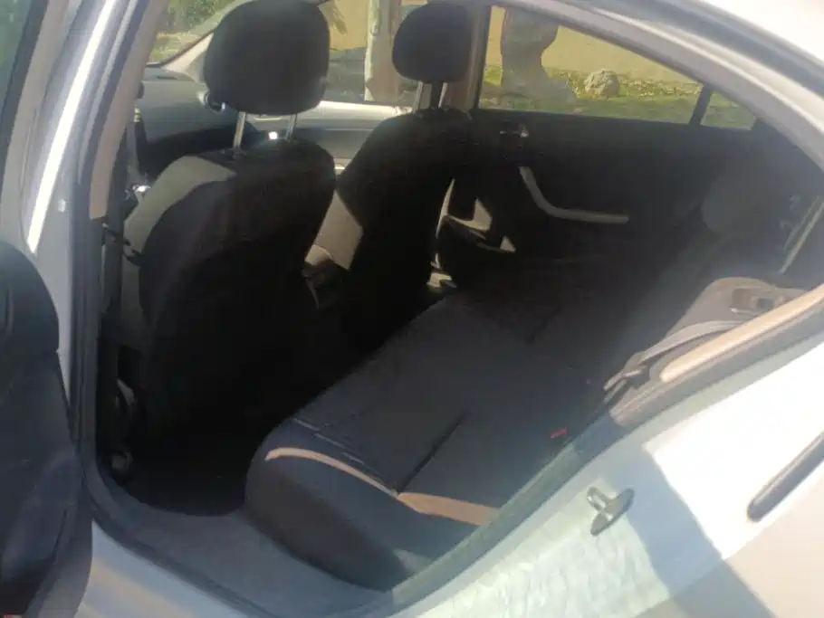 Peugeot 408 — миниатюра 11