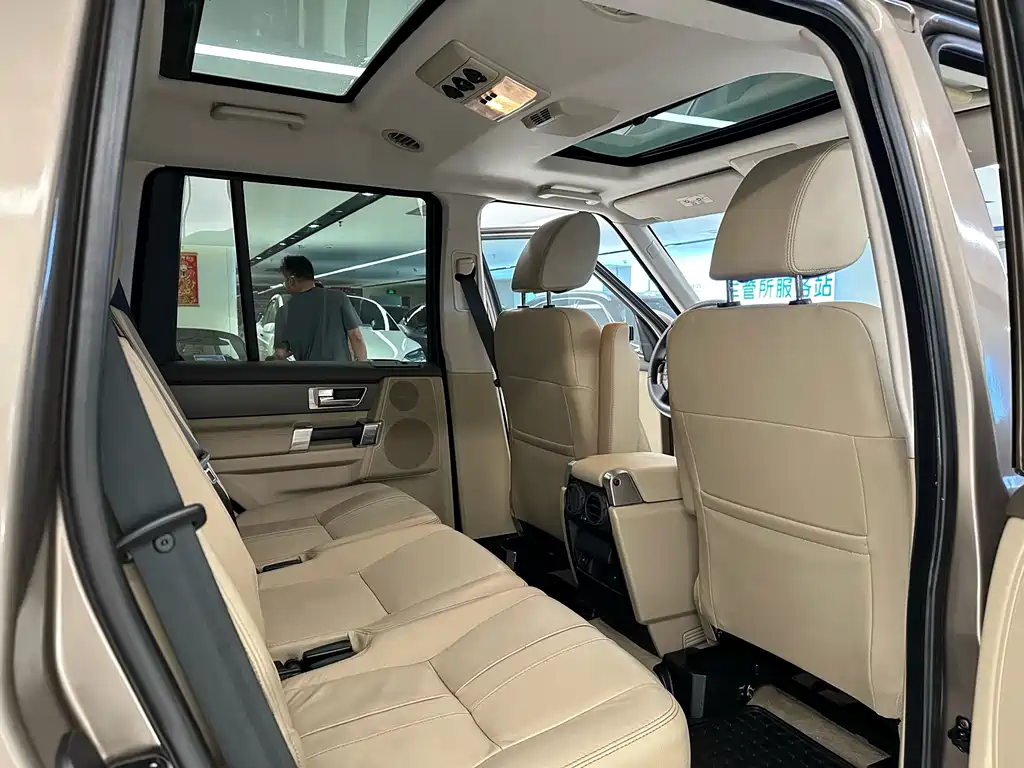 Land Rover Discovery — миниатюра 16