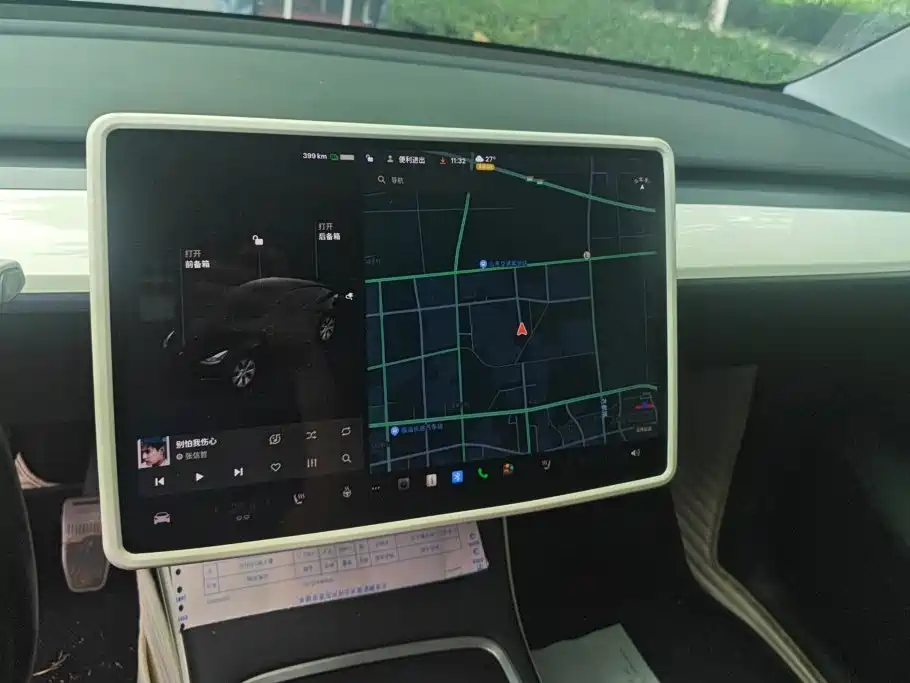 Tesla Model Y — миниатюра 13