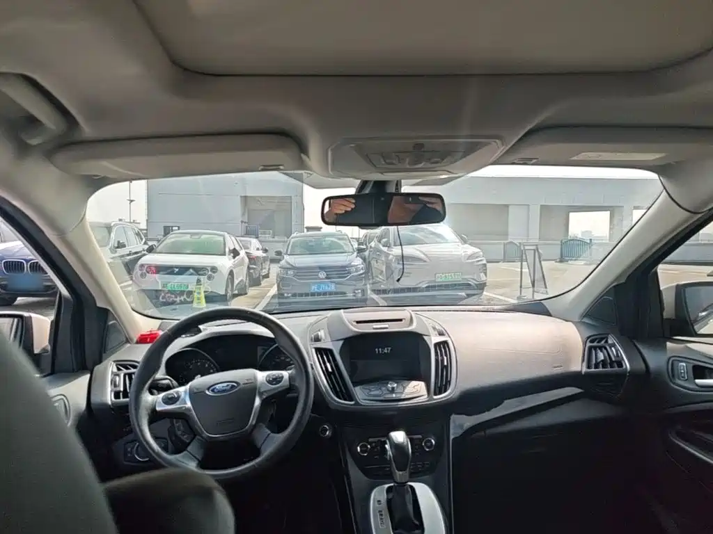 Ford Kuga — миниатюра 18