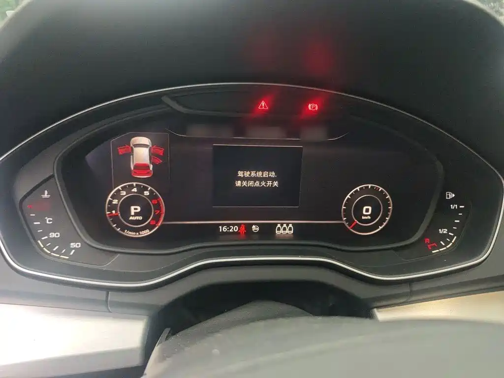Audi Q5L — миниатюра 4