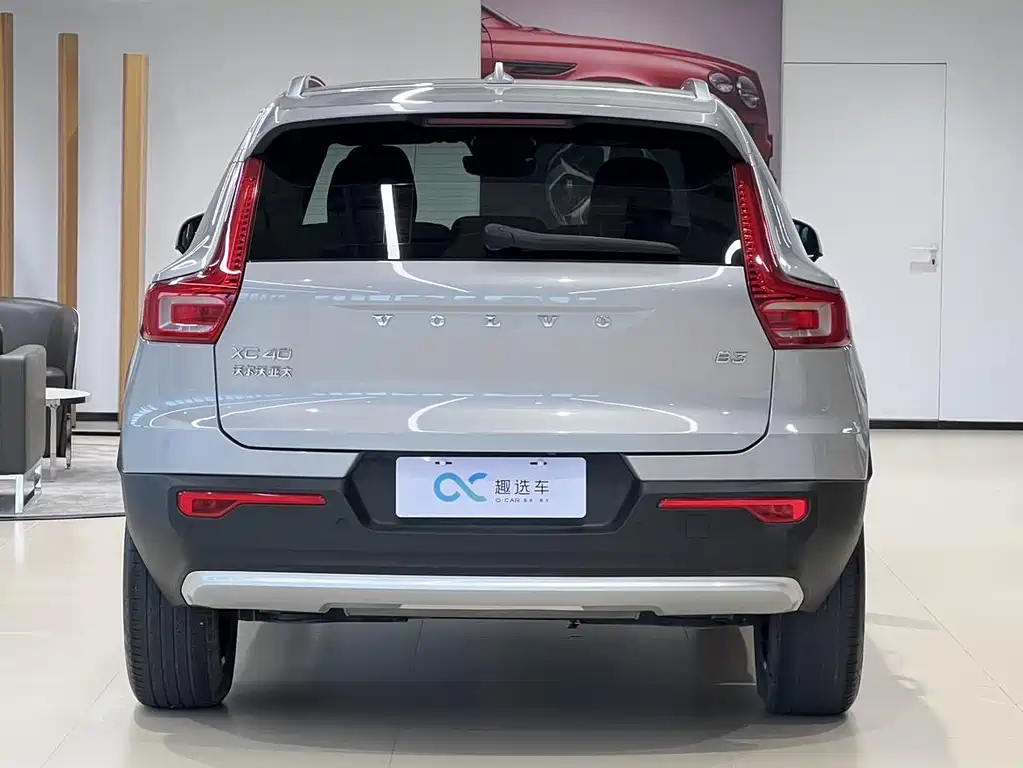 Volvo XC40 — миниатюра 6