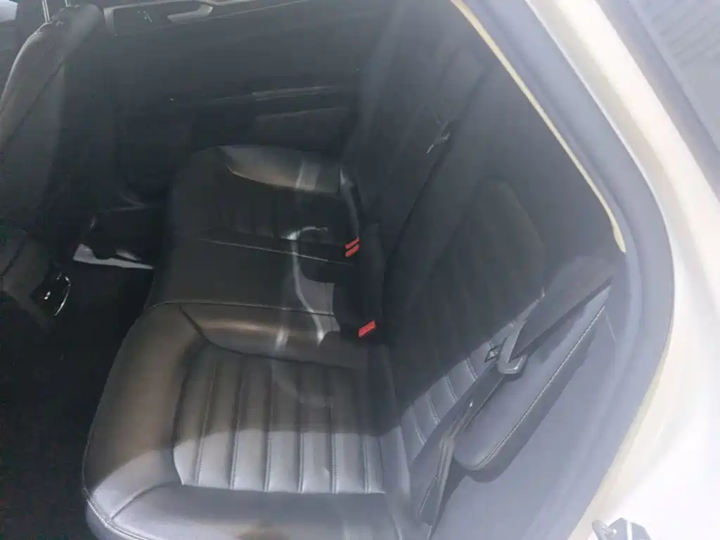 Ford Mondeo — миниатюра 17