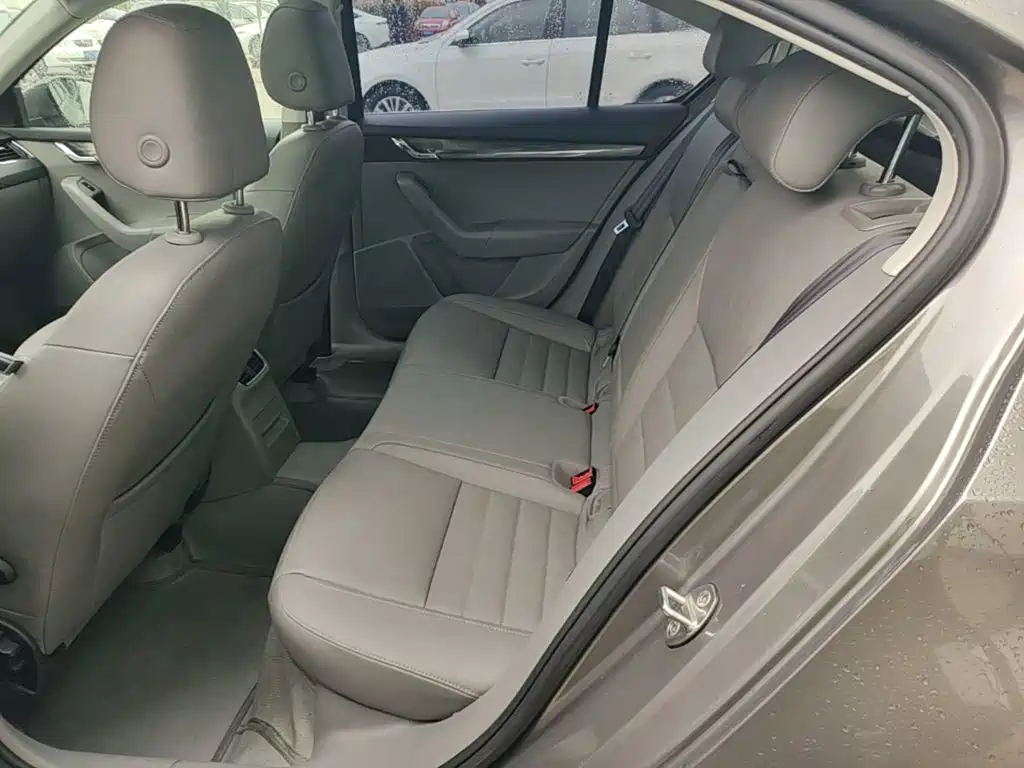 Skoda Octavia — миниатюра 17