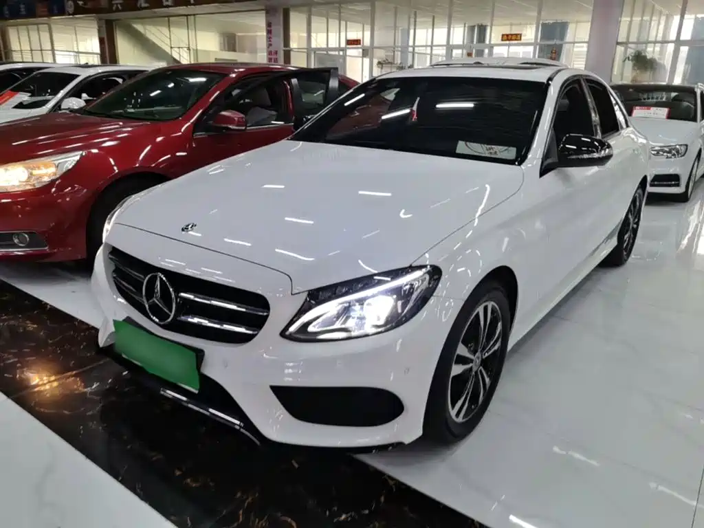 Mercedes-Benz C-Class — миниатюра 2