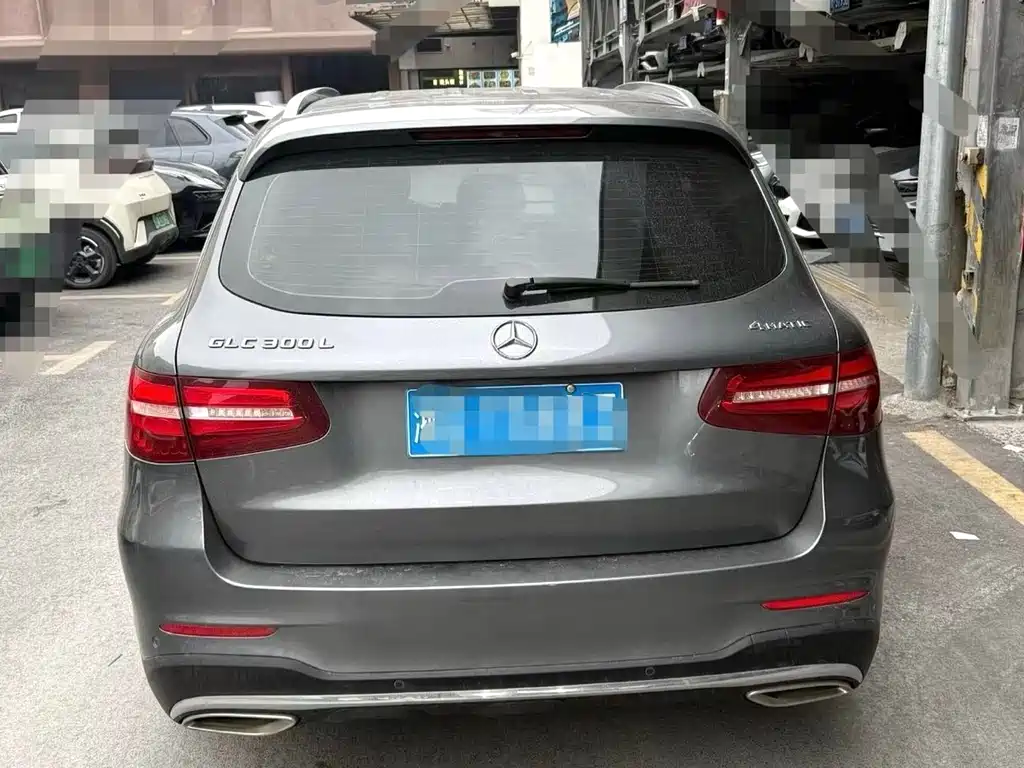 MERCEDES-BENZ GLC
