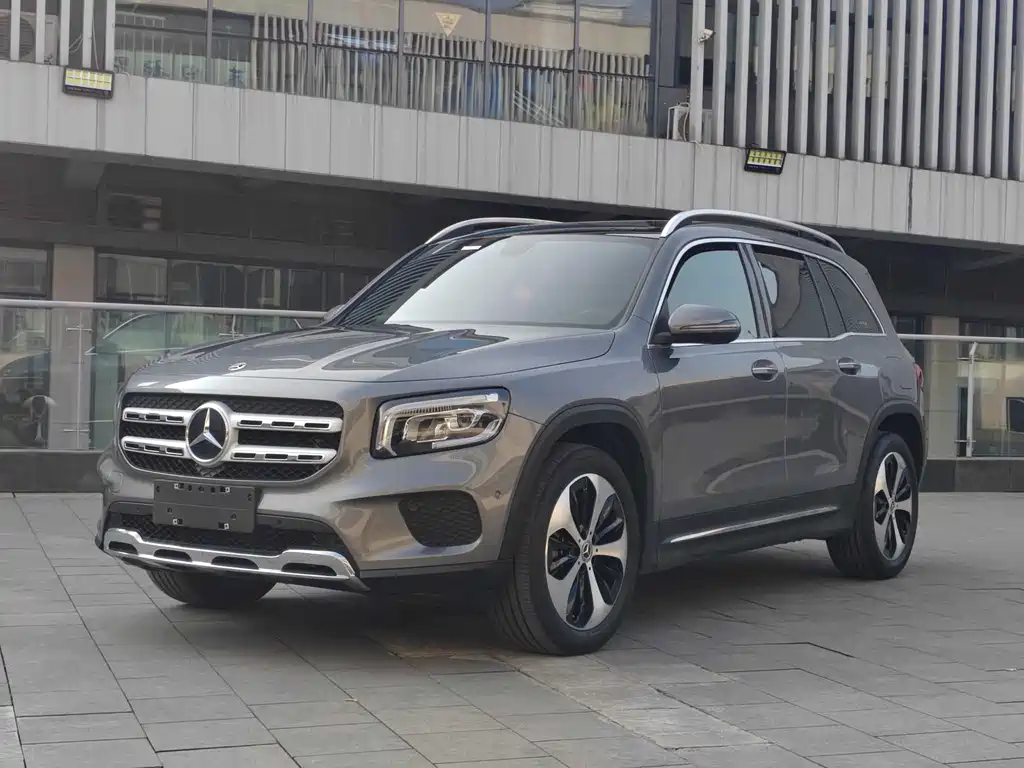 Mercedes-Benz GLB 2023