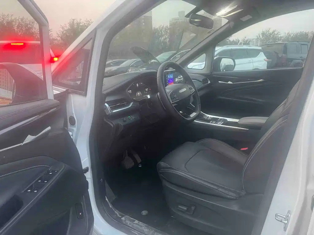 SAIC MAXUS CHASE G50