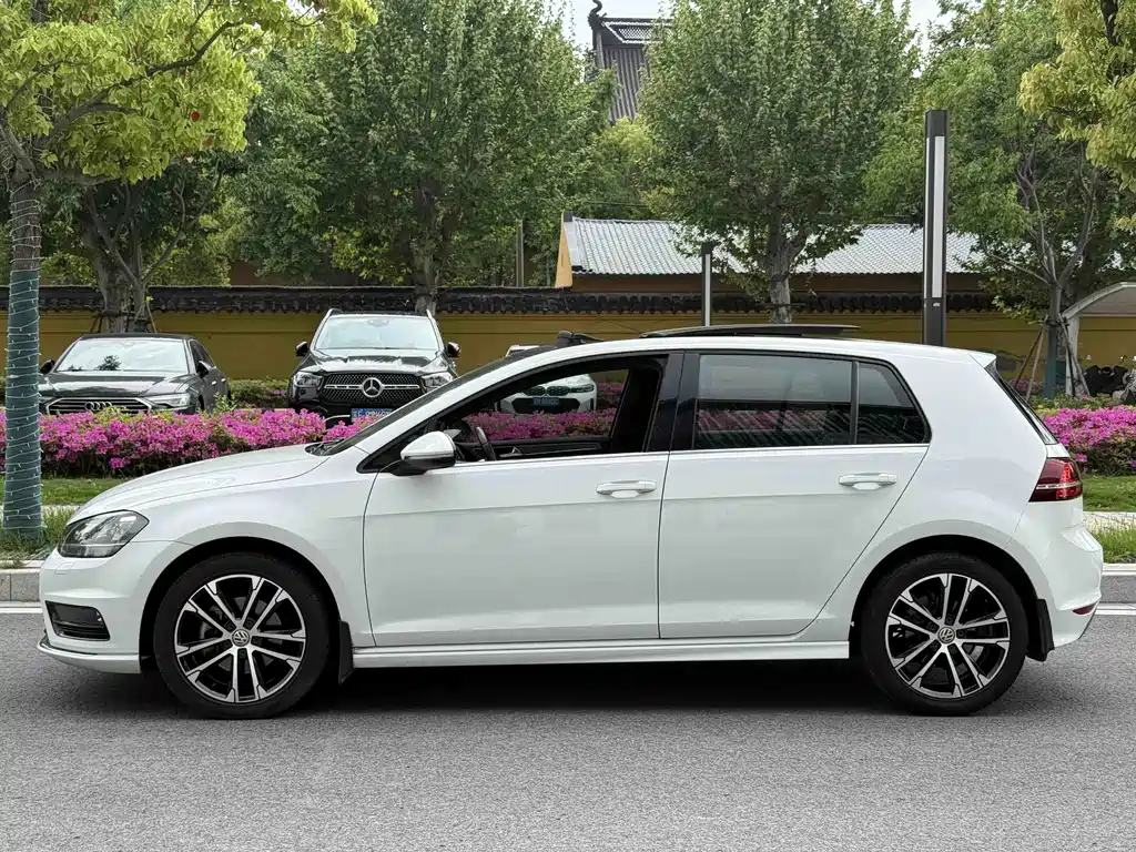 Volkswagen Golf — миниатюра 7