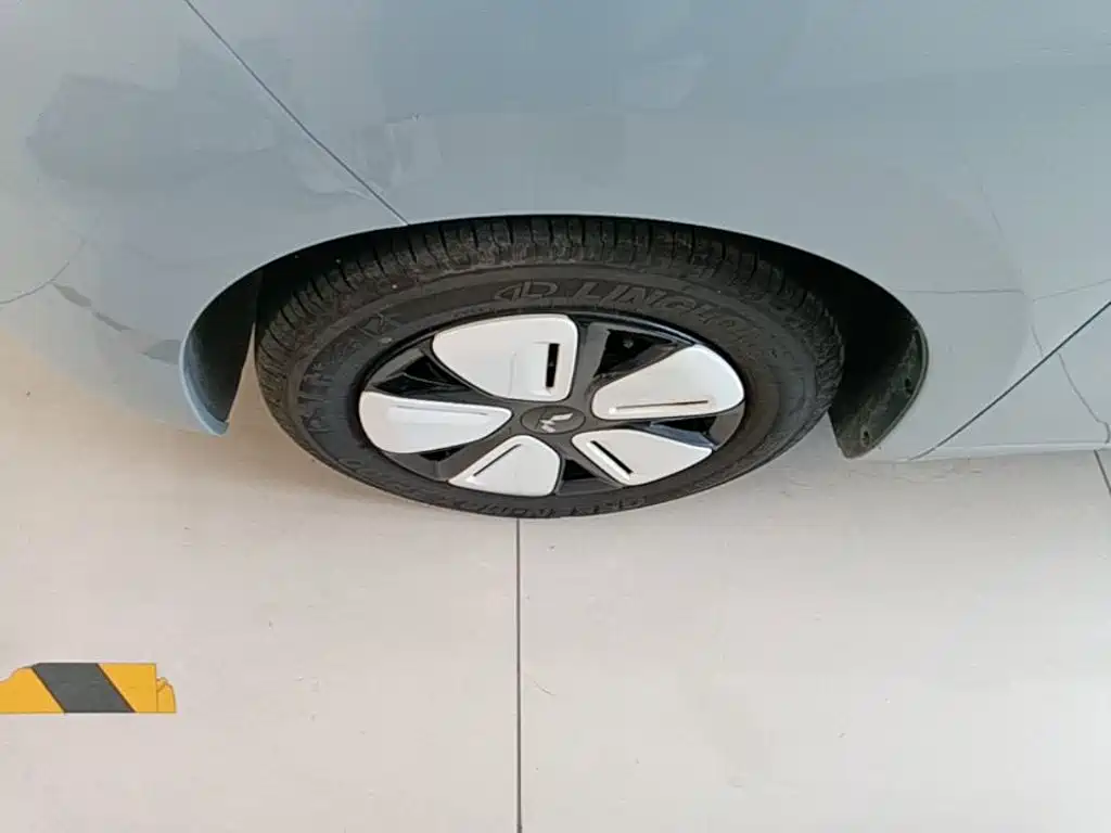 Wuling MINIEV — миниатюра 23
