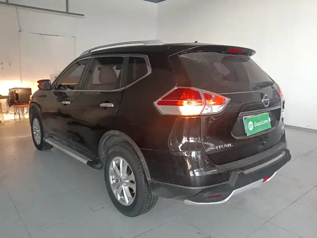 Nissan X-Trail — миниатюра 5