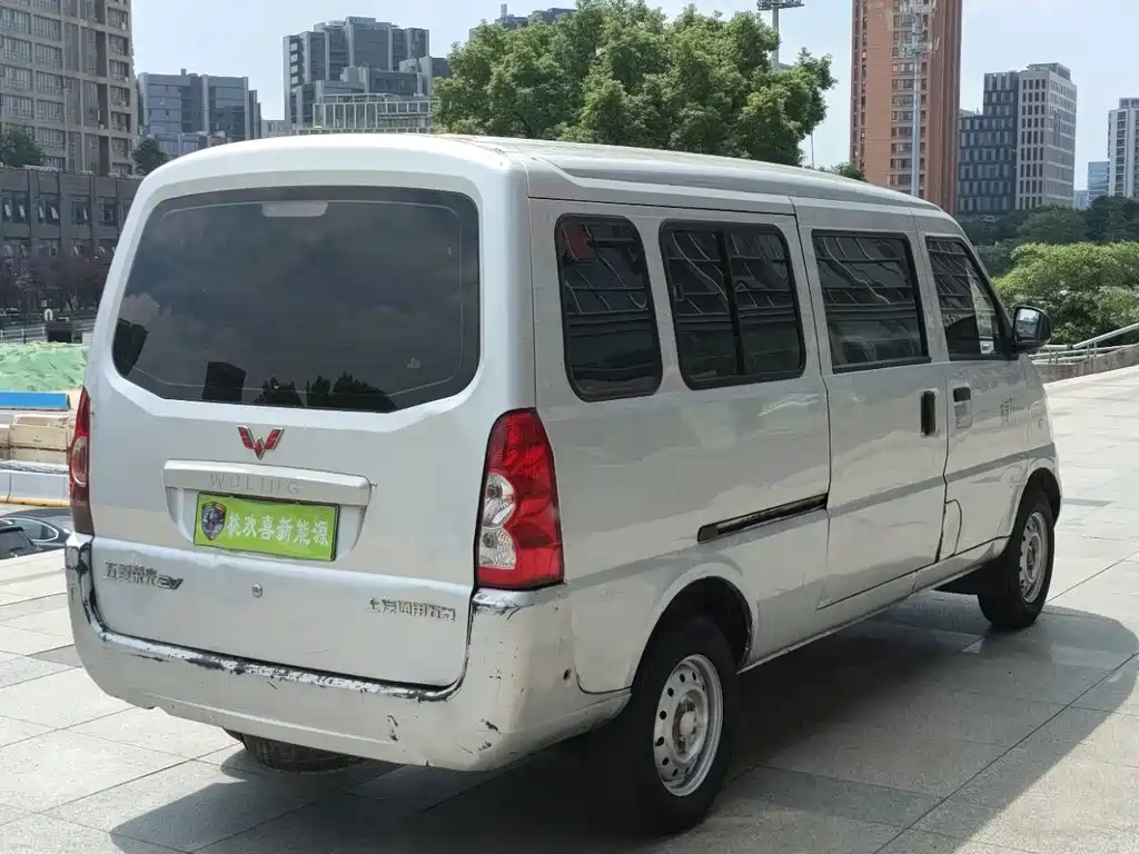 Wuling Rongguang EV — миниатюра 9