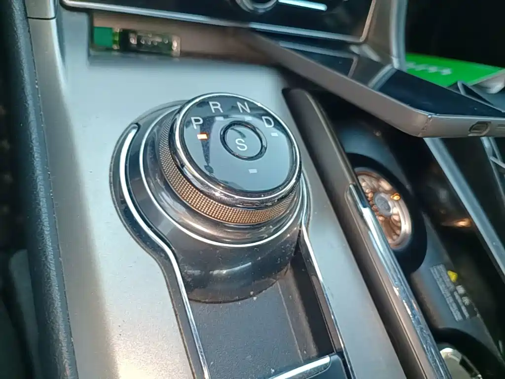Ford Mondeo — миниатюра 14