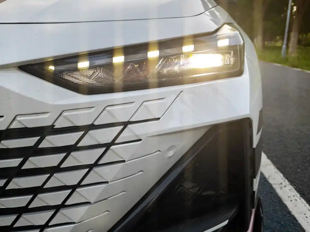 Changan UNI-V — миниатюра 14