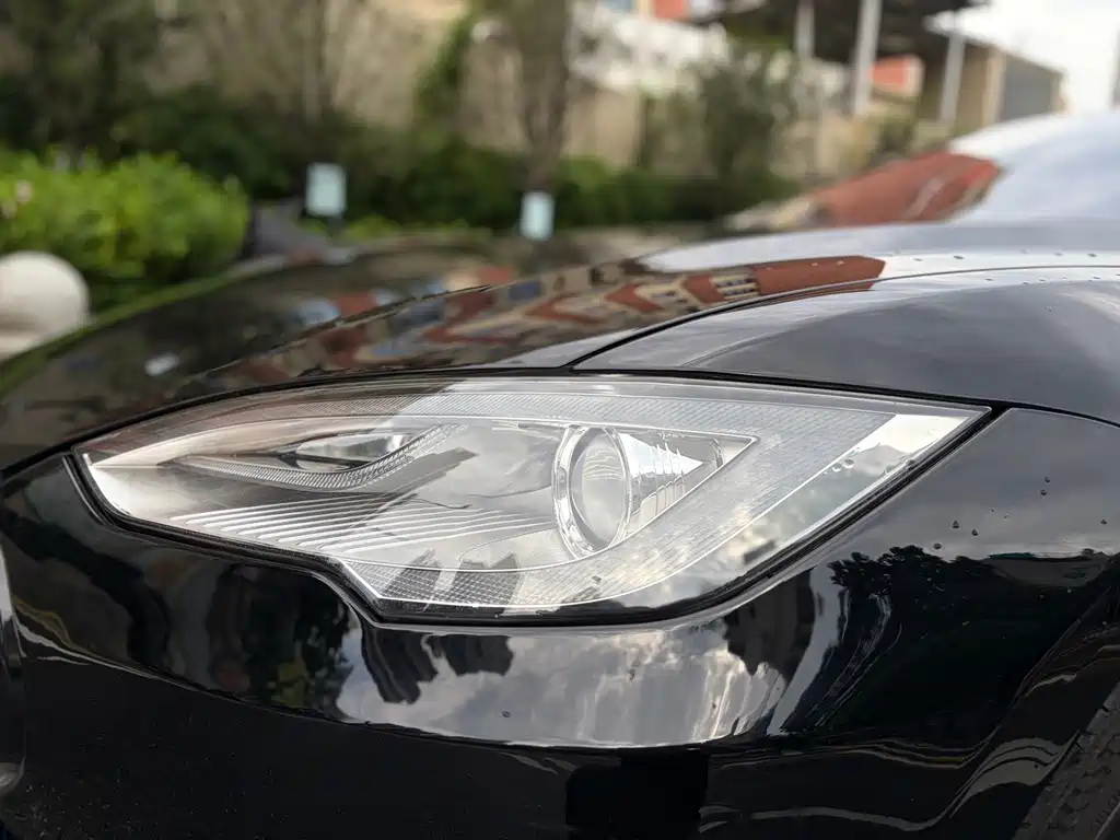 Tesla Model S — миниатюра 15