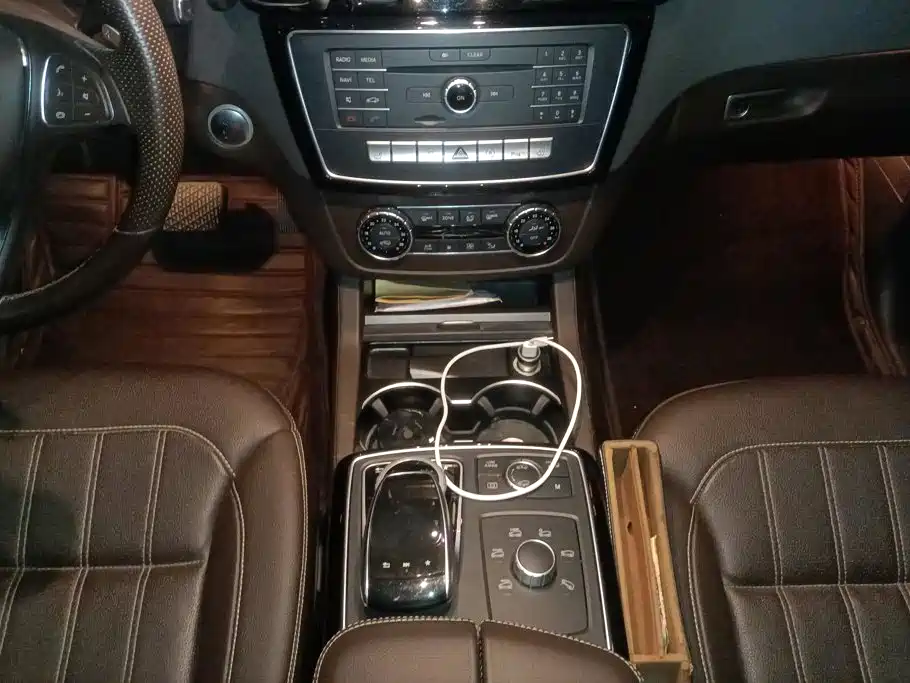 Mercedes-Benz GLS — миниатюра 16