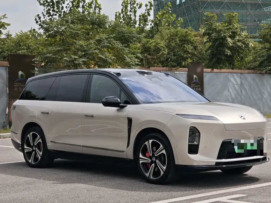 NIO ES8 — миниатюра 5