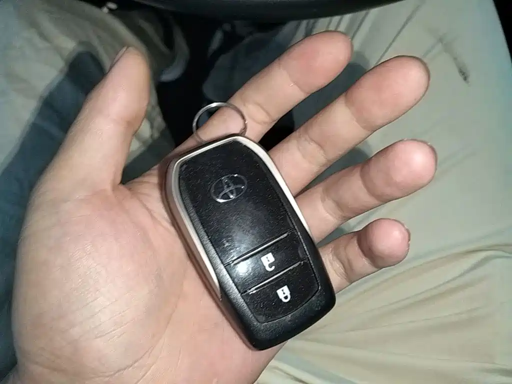 Toyota RAV4 — миниатюра 9
