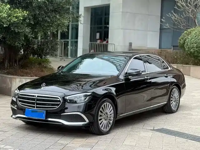 MERCEDES-BENZ  E CLASS