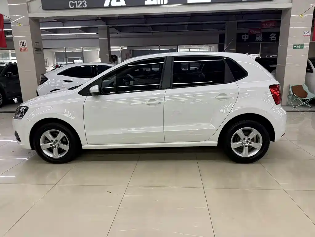 Volkswagen Polo — миниатюра 4