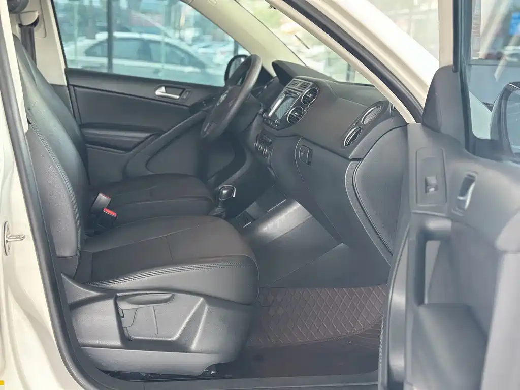 Volkswagen Tiguan — миниатюра 7