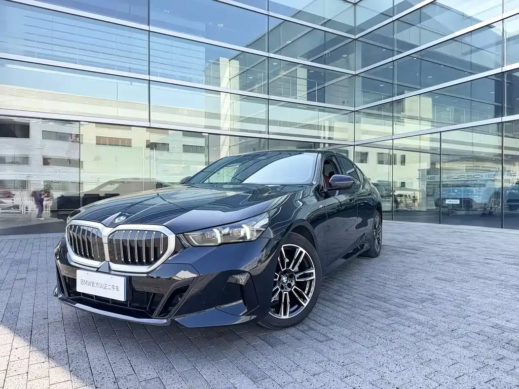 BMW 5 Series (Import) 2024