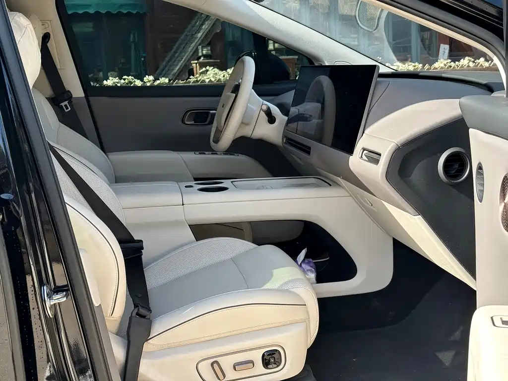 Li Auto Li i8 — миниатюра 15
