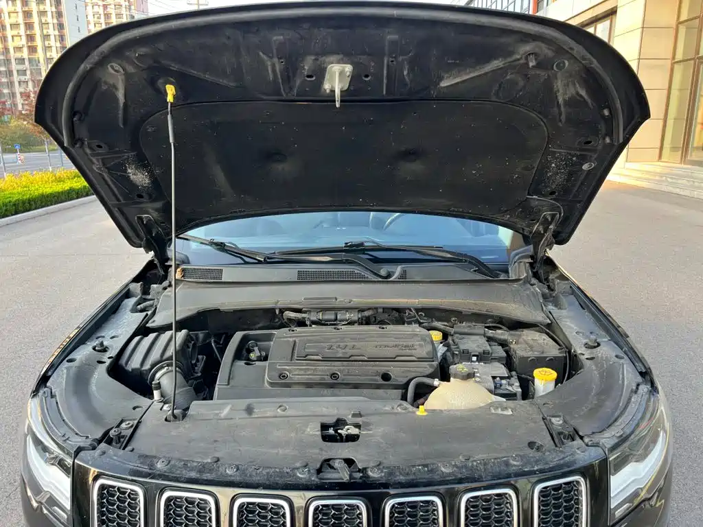 Jeep Compass — миниатюра 15