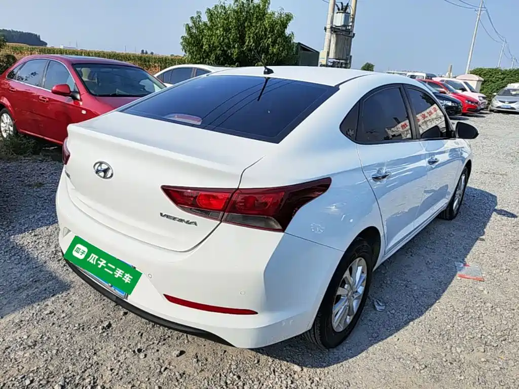 Hyundai Verna — миниатюра 7