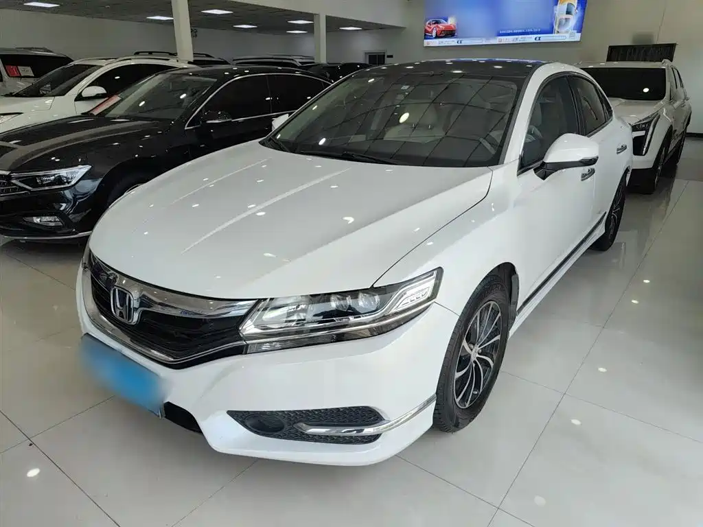 Honda Spirior 2015 2.0L Luxury Edition