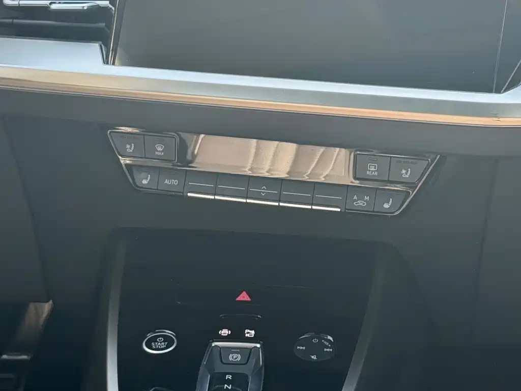 Audi Q5 e-tron — миниатюра 24