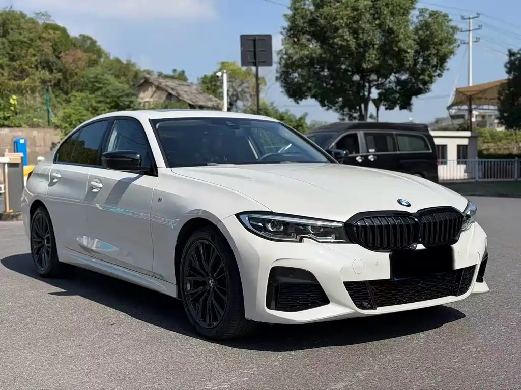 BMW 3 Series — миниатюра 3