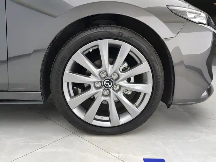 Mazda 3 Axela — миниатюра 6