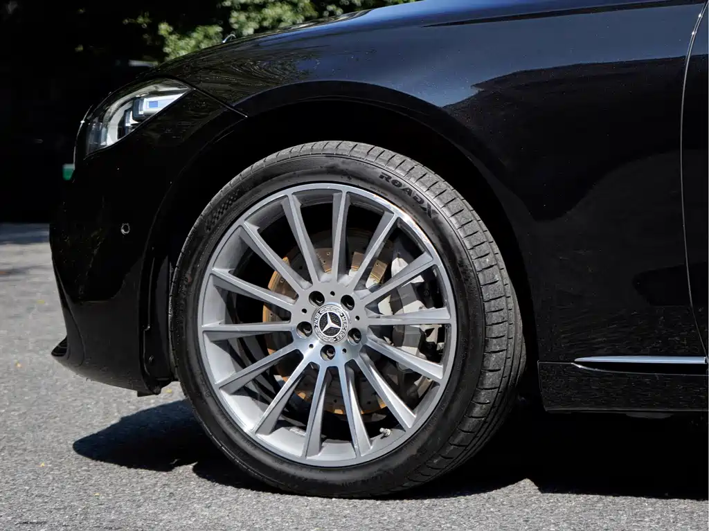 Mercedes-Benz S-Class — миниатюра 7