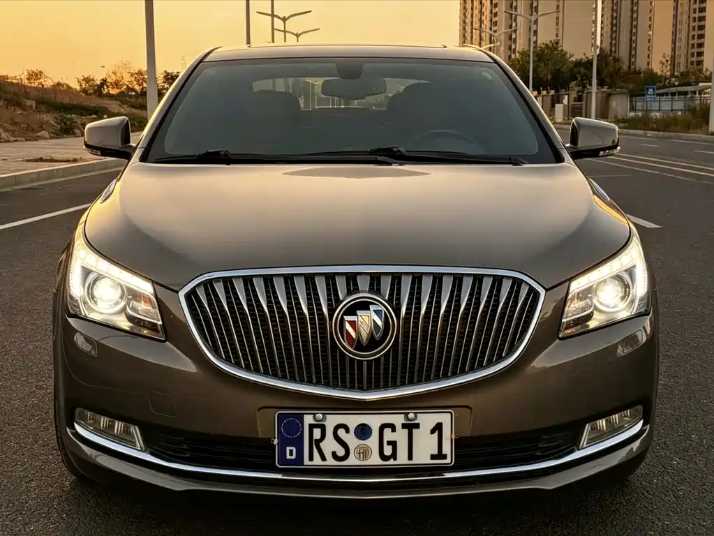 Buick LaCrosse — миниатюра 2