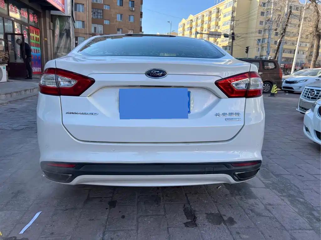 Ford Mondeo — миниатюра 6