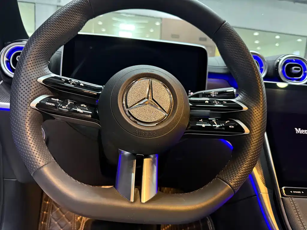 Mercedes-Benz C-Class — миниатюра 5