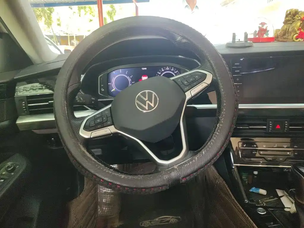 Volkswagen Passat PHEV — миниатюра 6