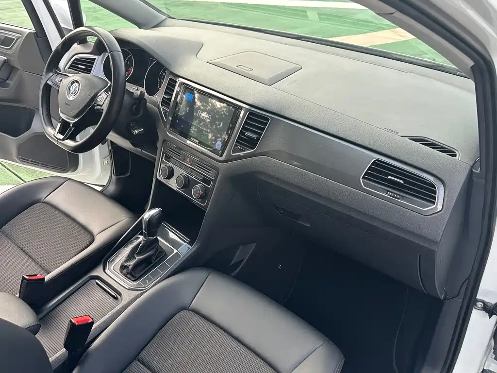 Volkswagen Golf Sportsvan — миниатюра 15