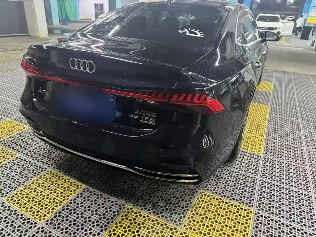 Audi A7L — миниатюра 5