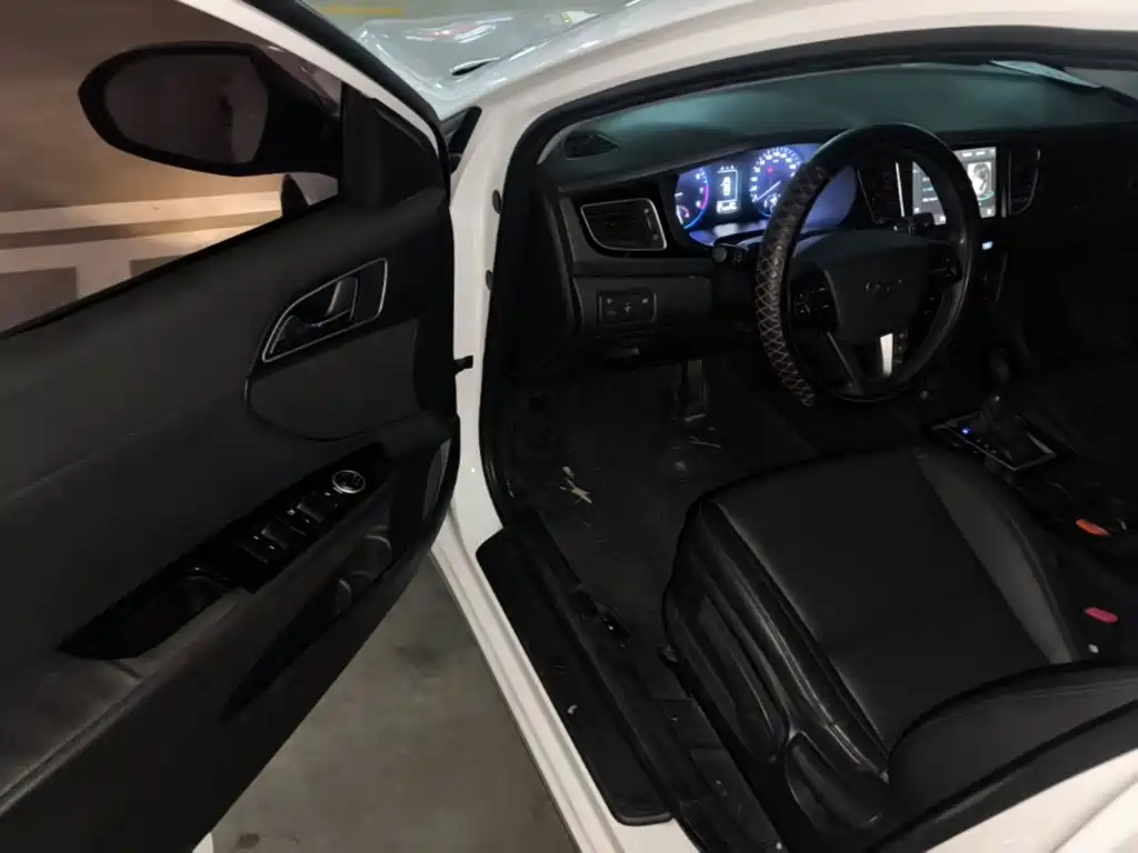 Hyundai Mistra — миниатюра 16