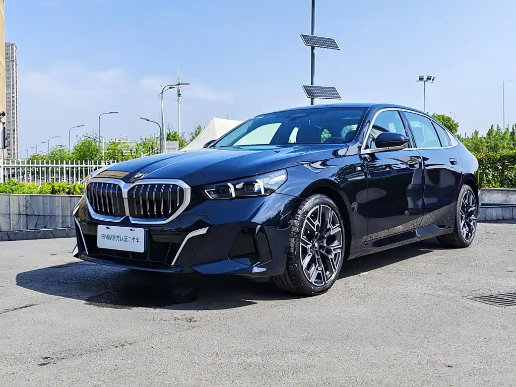 BMW 5 Series 2025