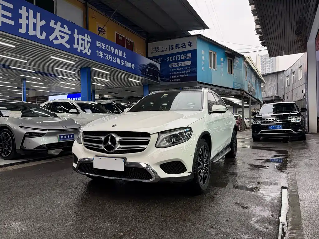 MERCEDES-BENZ GLC