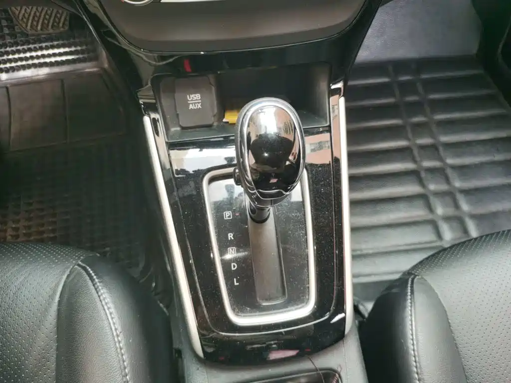 Nissan Sylphy — миниатюра 7
