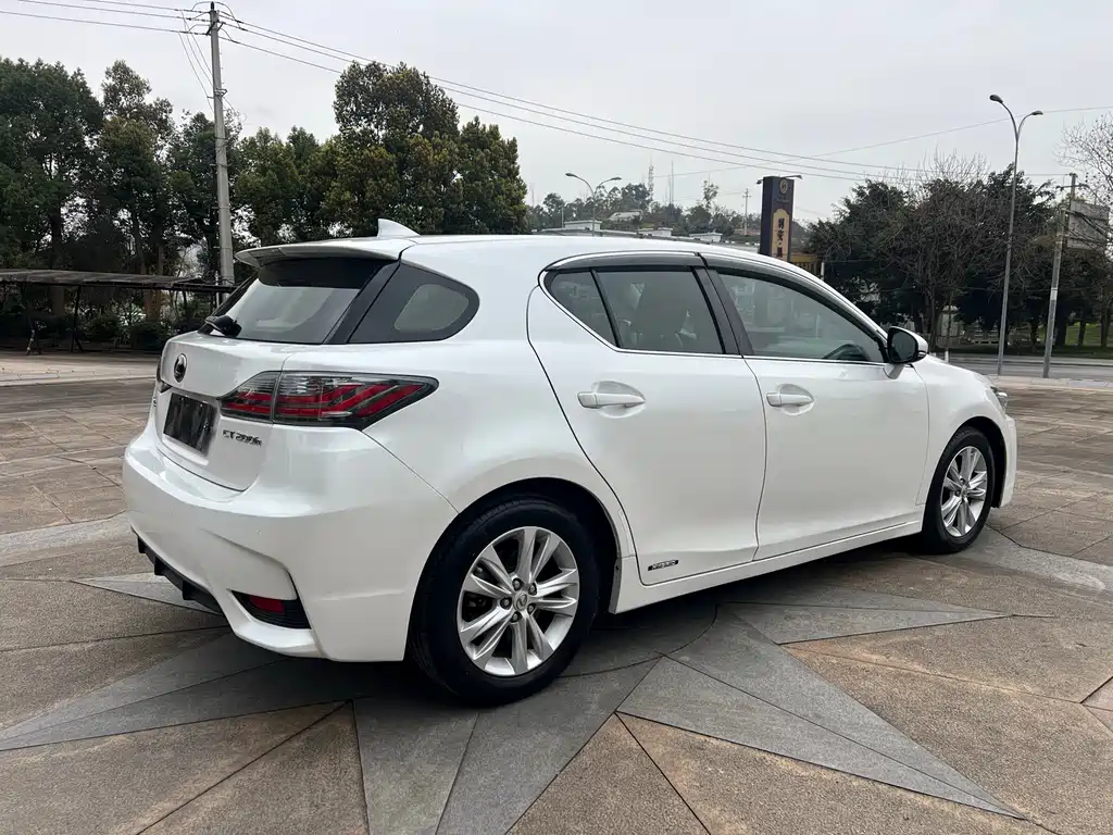 LEXUS CT