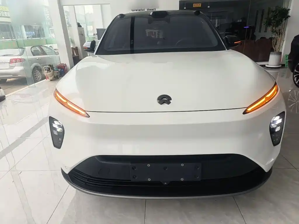 NIO ES8 — миниатюра 3